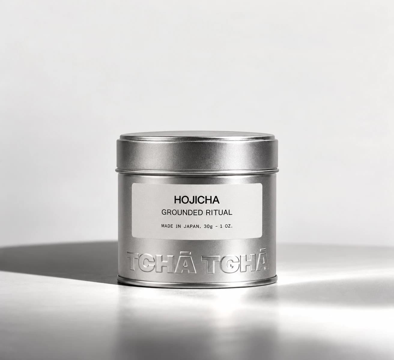 Lata prateada de Hojicha Tchá Tchá